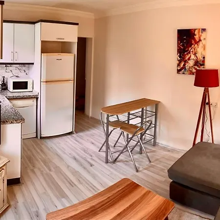 Apartment Cosy Flat With Location